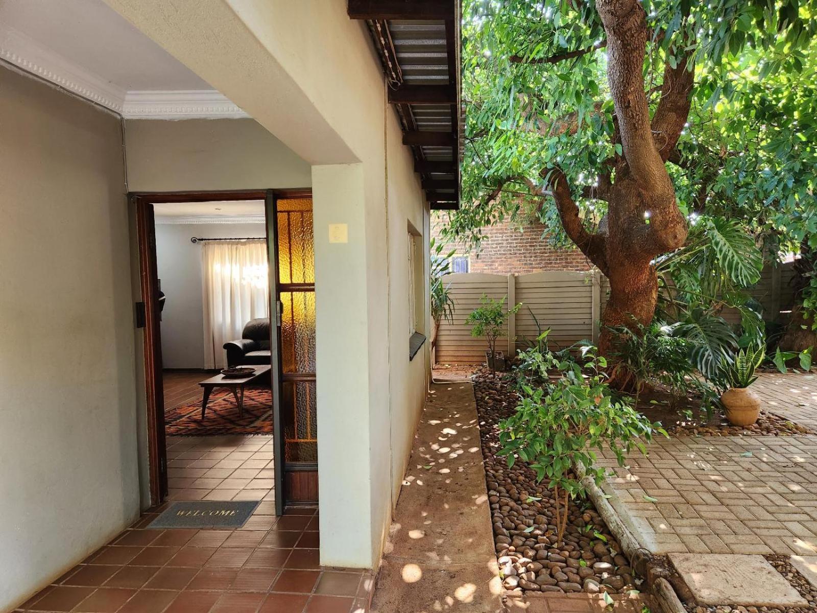Tree Aloe Guest House Mokopane Oda fotoğraf